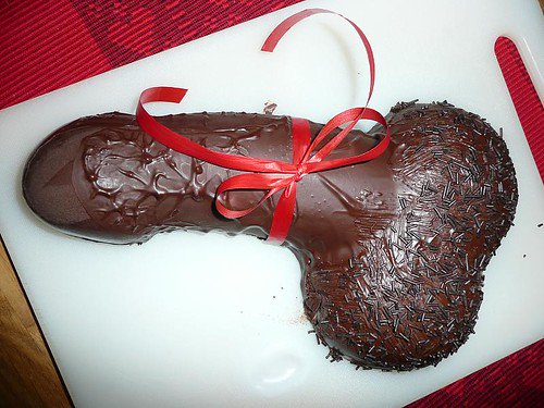 HimboDylanXXX's tweet photo. Sooo a couple of weeks ago was my birthday and this is the cake I got!! Black Dick Cake. Hahahaha yaaaasss babyyy!!! 😉😂😂😂🍆🍆🍆 #Gay #BlackDick #BlackCock #Penis #PenisCake #PenisCakes #BlackPenisCake https://t.co/l3LDCYkLlt