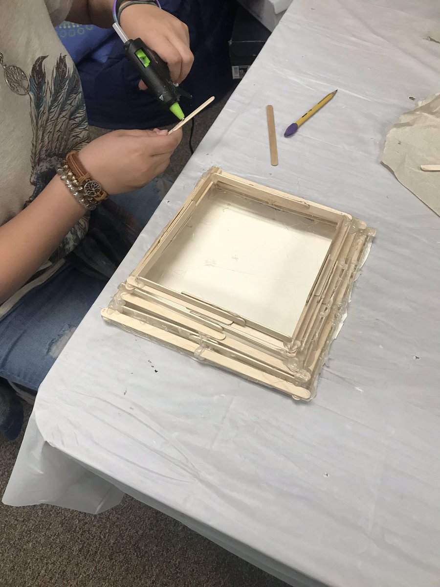 mrscottonscms's tweet photo. So many cool projects this year!!! So proud of their hard work so far! 🌟 @scmiddleschool @StarCitySchools #WhateverItTakes #StudentChoice https://t.co/EzijFdsfNj