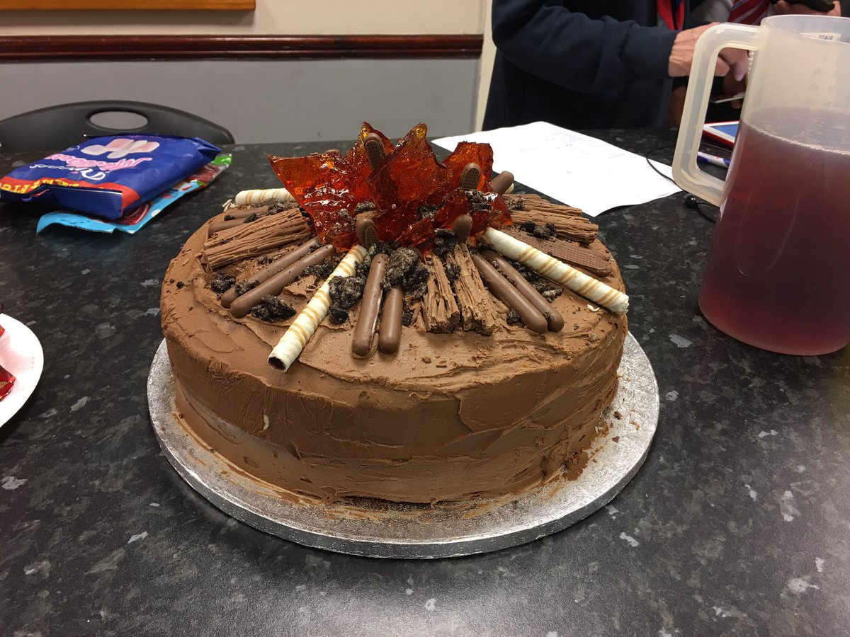 ScoutsAlex's tweet photo. Happy 20th Birthday Tonstall House (86th Sunderland). To #Celebrate the group partook in some traditional party games and consumed a cake the size of a small child! #Scouts #birthday @SunScouts @UKScouting https://t.co/lichzfQTIH