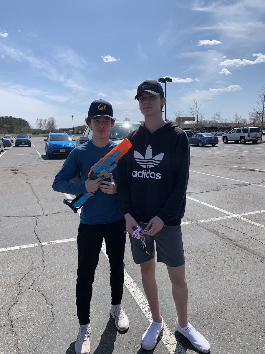TheFB7's tweet photo. slenderman has been killed. Connor Garrity with the kill on Jake Morgan of The Wave @StillyNerf2019 https://t.co/o87ICDqeKh
