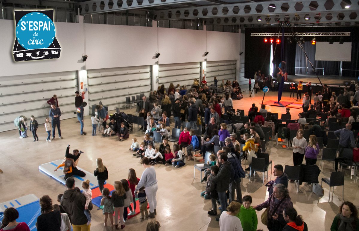 SEspaiDeCirc's tweet photo. Celebració del Dia Mundial del Circ 2019 amb S’Espai de Circ. 
Companyia professional i Escola de Circ Teatral.
(Ciutadella – Menorca – Illes Balears)

#SEspaiDeCirc #EspaiDeCirc #CulturaMenorca #CircMenorca #CircBalear #DMC2019 #APCC

+ info: https://t.co/iZXtMTOkdW https://t.co/PM9tJaNNuz