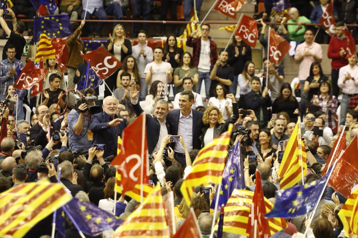 La frontera entre avanzar o retroceder, entre futuro o pasado, puede ser un voto o un escaño. 
Por eso es muy importante que nos nos confiemos. Es muy importante votar el <a href="/PSOE/">PSOE</a> el próximo domingo. 

¡Gràcies, #Barcelona!
#EstamosMuyCerca ¡Vamos a hacer que pase! #VOTAPSOE /❤️