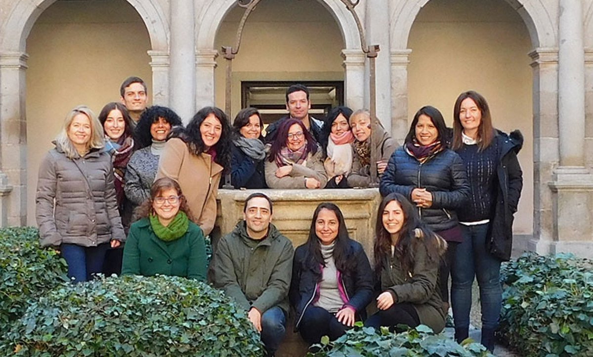 Vpablanc's tweet photo. 5 meses, 1 Equipazo, 1000 aventuras... ¡Simplemente Brillante! ¡Mil gracias a tod@s y Hasta siempre @LanzaderaAH! @Lanzaderas_EES @FundacionSMLRPH
@ADesarrollo https://t.co/wwXMjuL5Z5