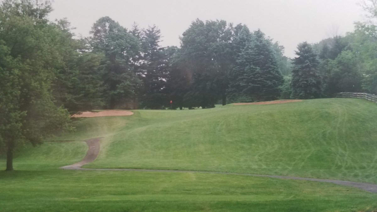jimnagle_gca's tweet photo. Continuing with additional before and after images of @mgcc1925 following yesterday's visit. @forsegolfdesign @gaofphilly #phillyflynn #ForseDesign #golfcourserestoration #golfcoursearchitecture @Ljcorr3 @MottinGolf https://t.co/qYzQqX7GUI