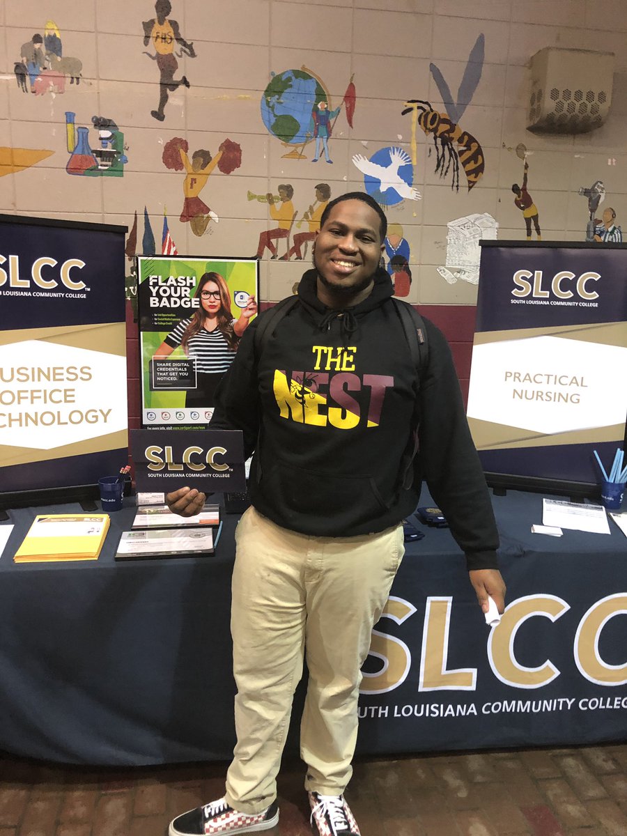 tlwmoore's tweet photo. Today, @southlacc Young Memorial Campus hosted College and Career Day at Franklin Sr. High School! We had a blast sharing great information on South Louisiana Community College,#DualEnrollment, #ProgramOfferings, and how we are #CreatingFutures! https://t.co/0w9sWm5NJ0