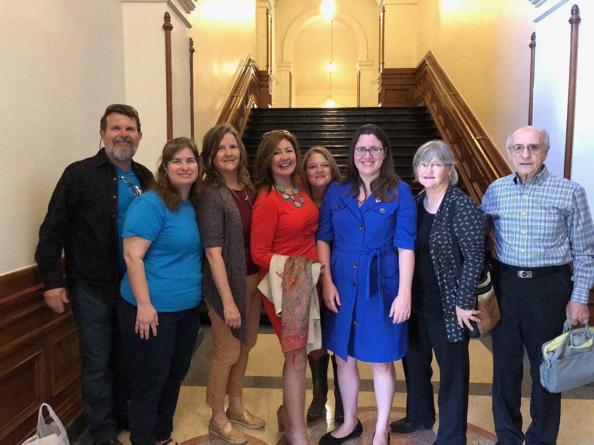 ErinForYall's tweet photo. It’s #NationalDNADay and here in Texas, it's “Texas DNA and Adoptee Search Support Day!” This is a small way to recognize the big efforts of Texas DNA & Adoptee Search Support as they help Texans understand their heritage & encourage ethics in consumer DNA practices. #txlege https://t.co/EHex3j9cUh