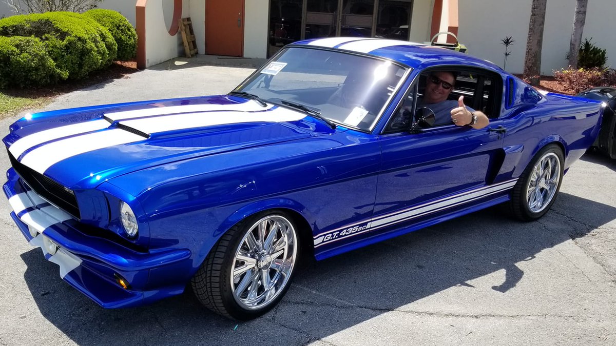 DrChrisR's tweet photo. #amsupdates #FordMuscleJP #andhotrodshop #hotrodmagazine #jwok_714 #FordMustang #68StangOhio - '66 Fastback loaded and ready for the 2019 @SummitRacing Motorama at the Atlanta Motor Speedway! 🤘🏁🇺🇸❤️ https://t.co/XkcTZdyxrv
