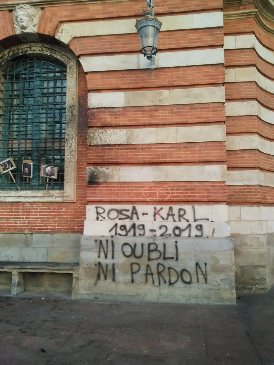 Да, это те самые жёлтые жилеты.