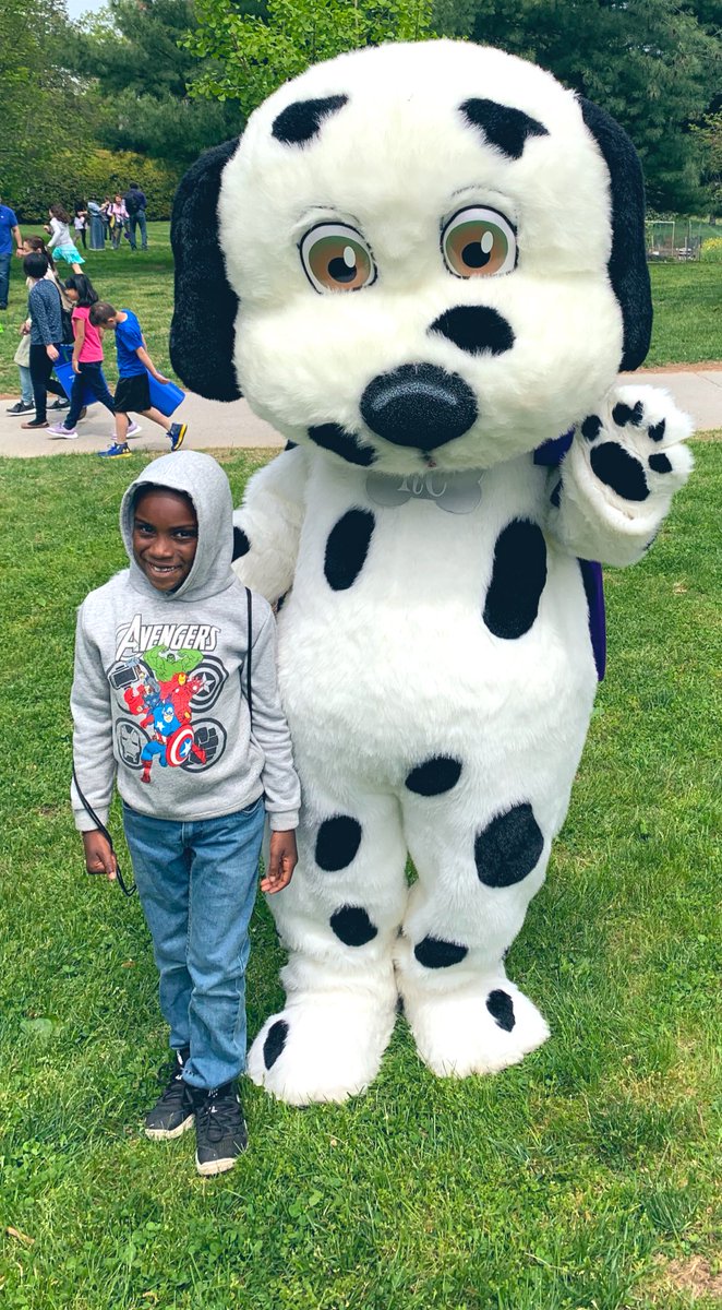 DrSadhanaJ's tweet image. He came, he pipetted and he conquered! So proud of my young scientist today. He said he enjoyed the @NIHEmplSrvcs @Twitter scavenger hunt the most! #TakeYourKidsToWorkDay @NIH @NIHBrainTumor @NCIResearchCtr #TYCTWD #NCIFuture #MyNIHDay @NINDSDiversity #TakeOurChildrenToWorkDay