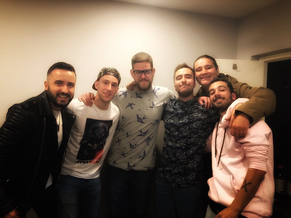 davidalvarezfm's tweet photo. Bolazo de @JavierBeret y todo su equipo en #LOS40Stage 💪🏻 

Gracias a ellos y a todos los oyentes de @Los40 #Madrid que habéis llenado la @SalaCoolMadrid. https://t.co/sxLUy6whJU
