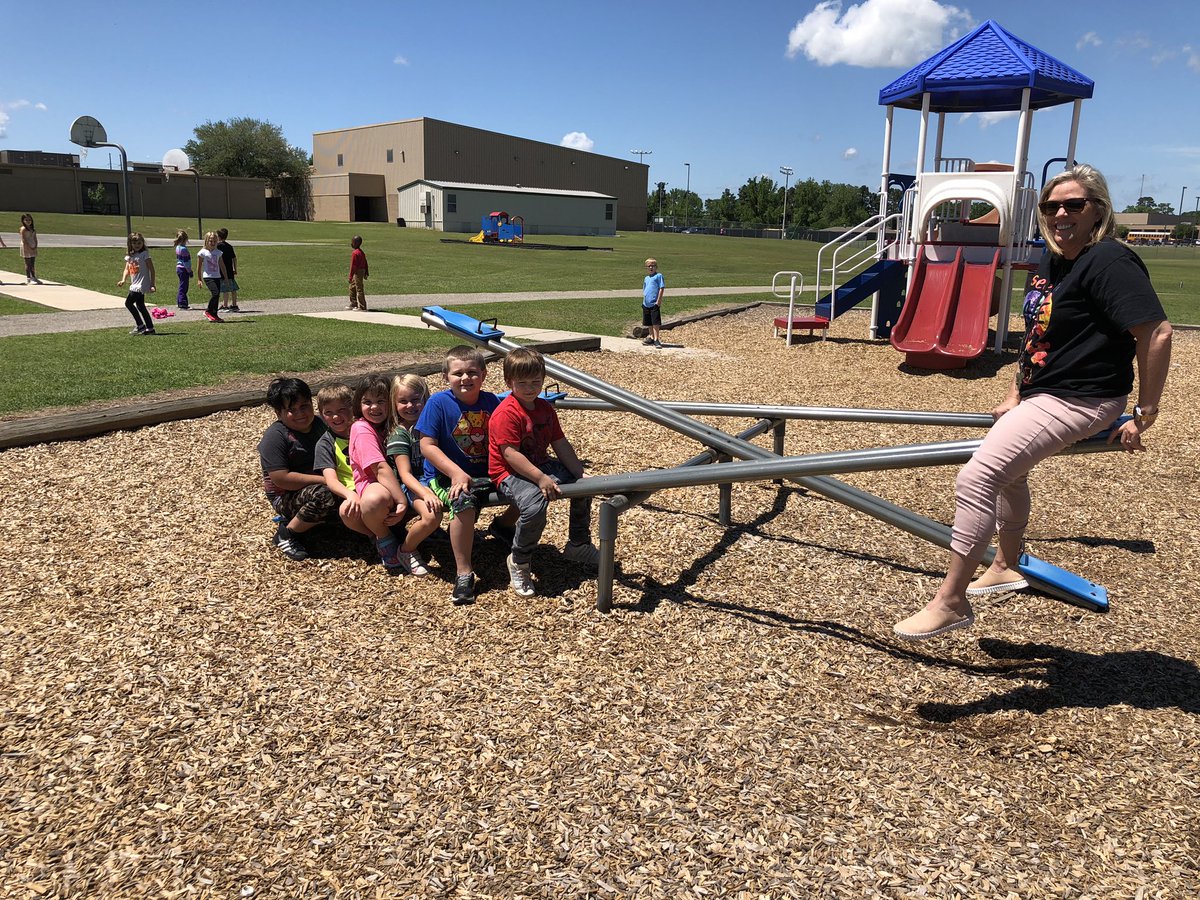 cchkinder's tweet photo. Nothing keeps this Kinder team down! Learning about weight and capacity on the seesaws today! @WISDHardy @WillisSchools https://t.co/FiEewmnQEY