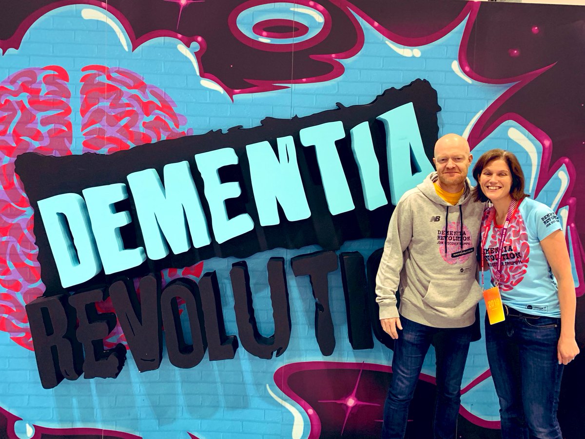 Exactly a year ago today we launched #DementiaRevolution, unique partnership between @alzheimerssoc and @ARUKnews Today I had the privilege of seeing it come to life meeting our amazing runners inc @Nat_Cassidy and @mrjakedwood #ThanksaBillion  #proud #LondonMarathon
