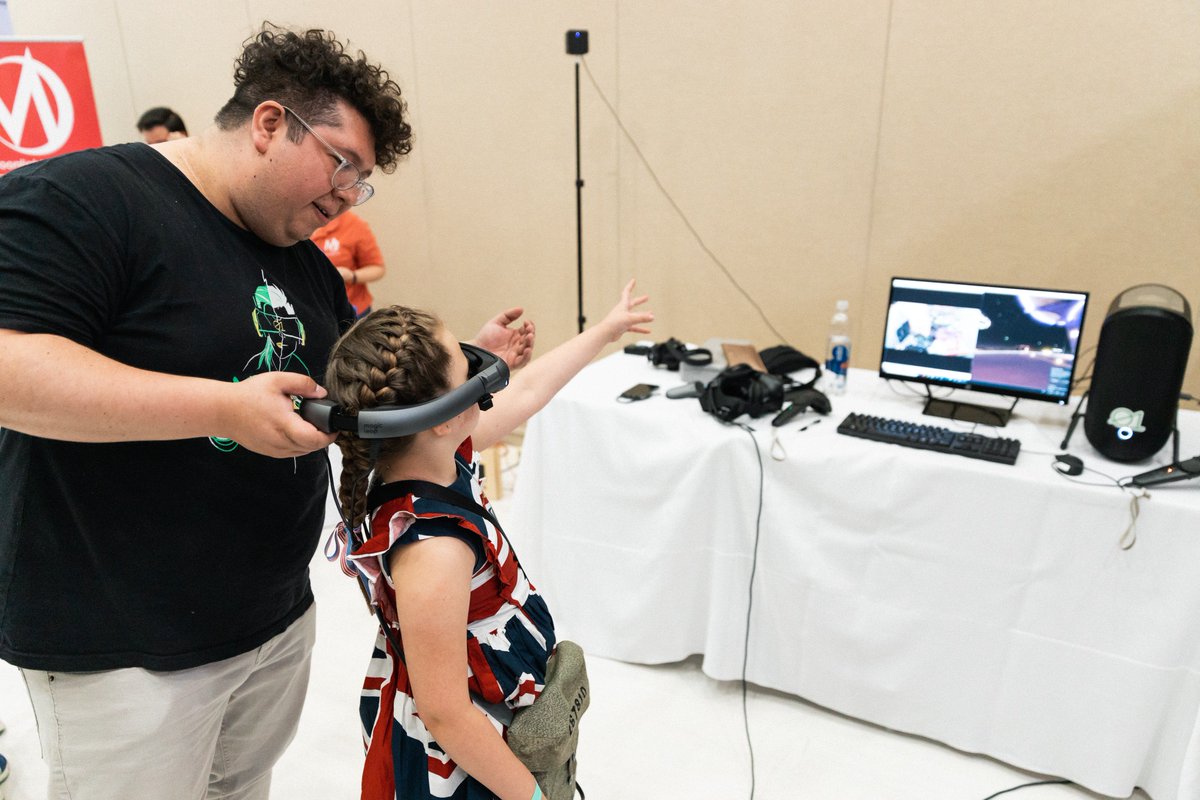 codeartorg's tweet photo. Love this picture of @learn01io showing our girls the VR world at Code/Art Miami 2019's #tech expo! 💻 Get ready, next year is our 5⃣th annual Code/Art Miami! 💫🎉 https://t.co/qxWHnb2MTk #codeart #girlscan #girlswhocode #yes #FutureIsUs #change #MiamiTech https://t.co/igF3nDxWRH