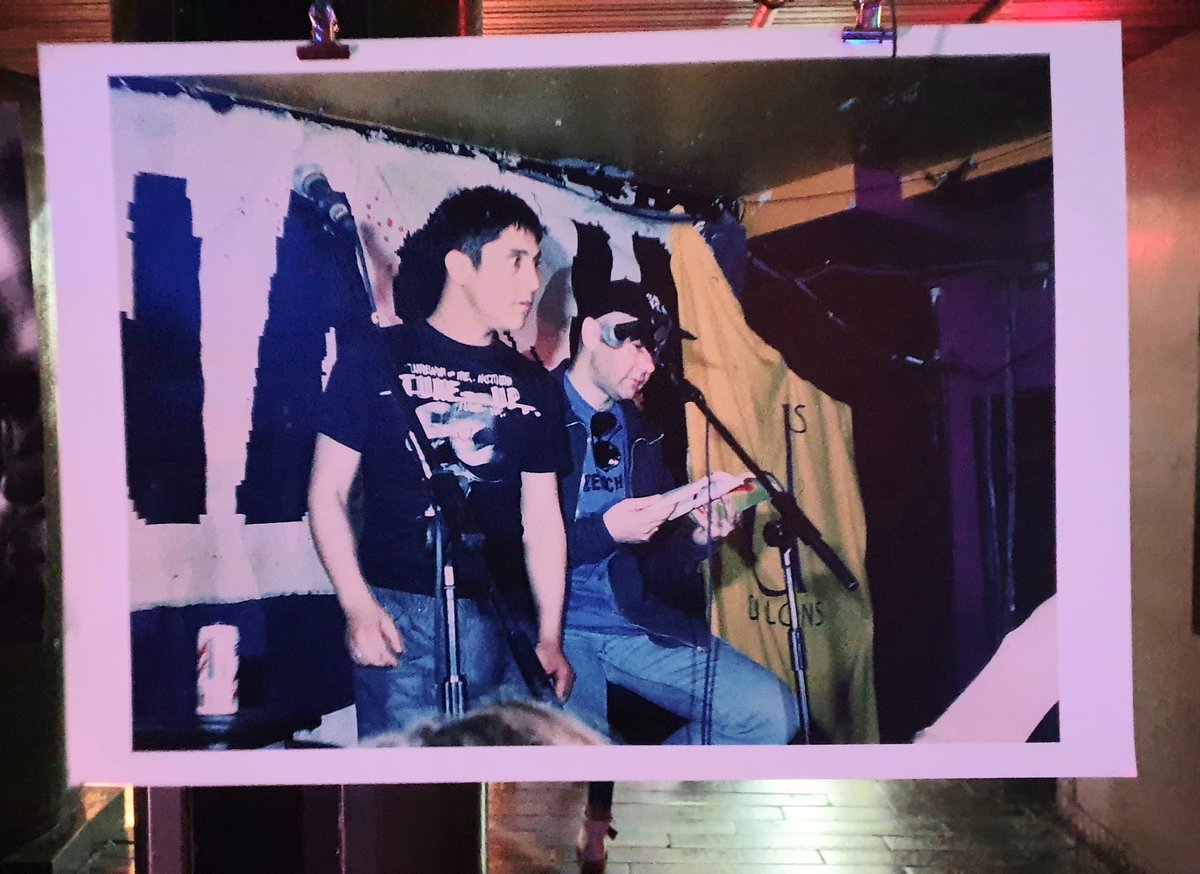 A highlight of the brilliant Club Culture exhibition at <a href="/fabriclondon/">fabric</a>,  <a href="/IrvineWelsh/">Irvine Welsh</a> with the curator, <a href="/RedGalleryLDN/">Cultural Guardians</a>'s very own Ernesto "Al Pacino" Leal. 

What an important archive of recent history, OurHistory. Thanks to all for putting it on. 
mixmag.net/read/one-off-c…