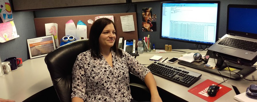Bell's tweet photo. We recently sat down with Tina Nalbandian, a Senior Developer on our Business Intelligence &amp; Data engineering team, to discuss what a career in data science at Bell looks like and what being a woman in the field means to her. Read the interview here: https://t.co/V29eONBdz8 https://t.co/MoCuz3AfpL