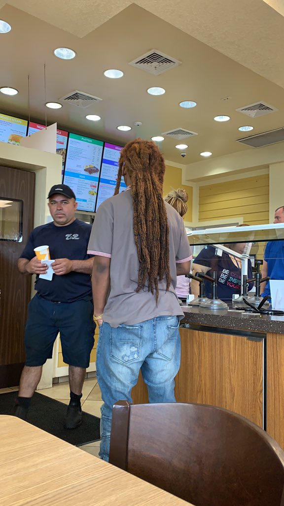 gatorcntryboy's tweet photo. When you order food for 1pm and it ain’t ready at 1:20 https://t.co/Xw849boGpe