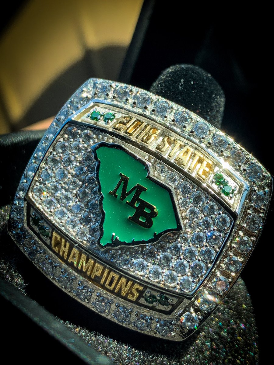 MBSeahawks_FB's tweet image. 🏈💍 @SR_ChampRings @RobKass  #RingSzn #🔥