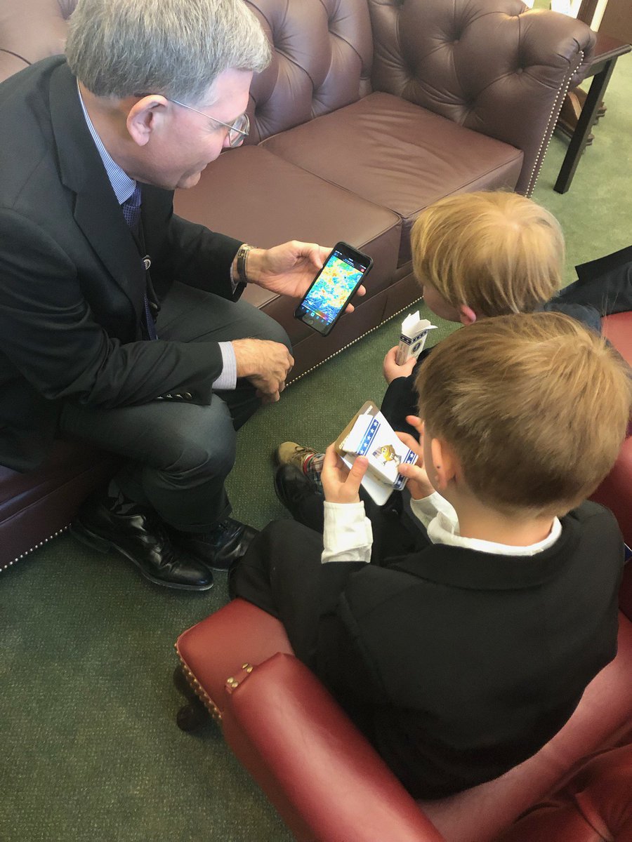 WHOSTP45's tweet photo. So fun having some of the awesome kids (and budding meteorologists!) of @WHOSTP at the office today! #TakeYourKidsToWorkDay #STEMeveryday https://t.co/9pHT3zVpCx