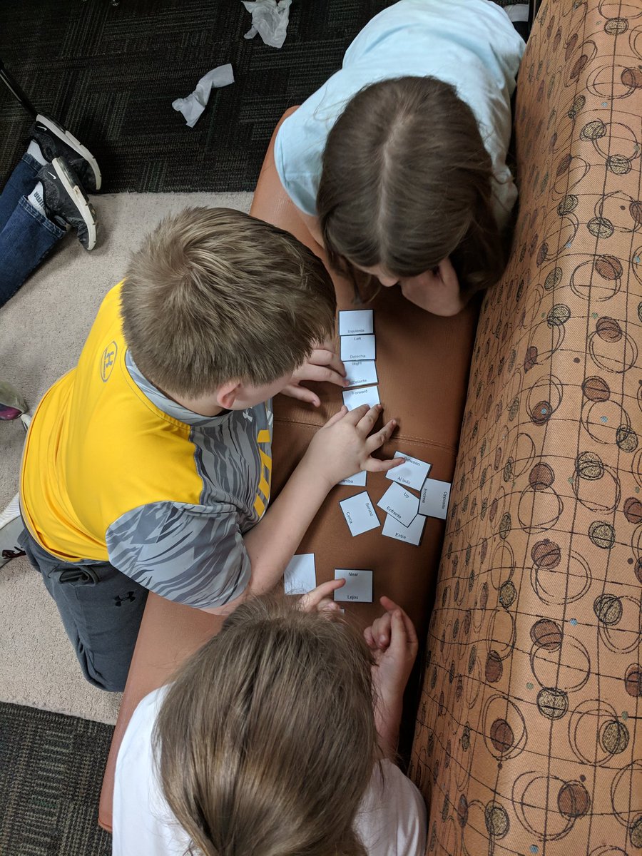 senorakoepp's tweet image. Third graders work in small groups to complete a vertical puzzle that goes in the order of a prepositions song we've been singing using actions. #cbcsd #cvpyp #earlylang