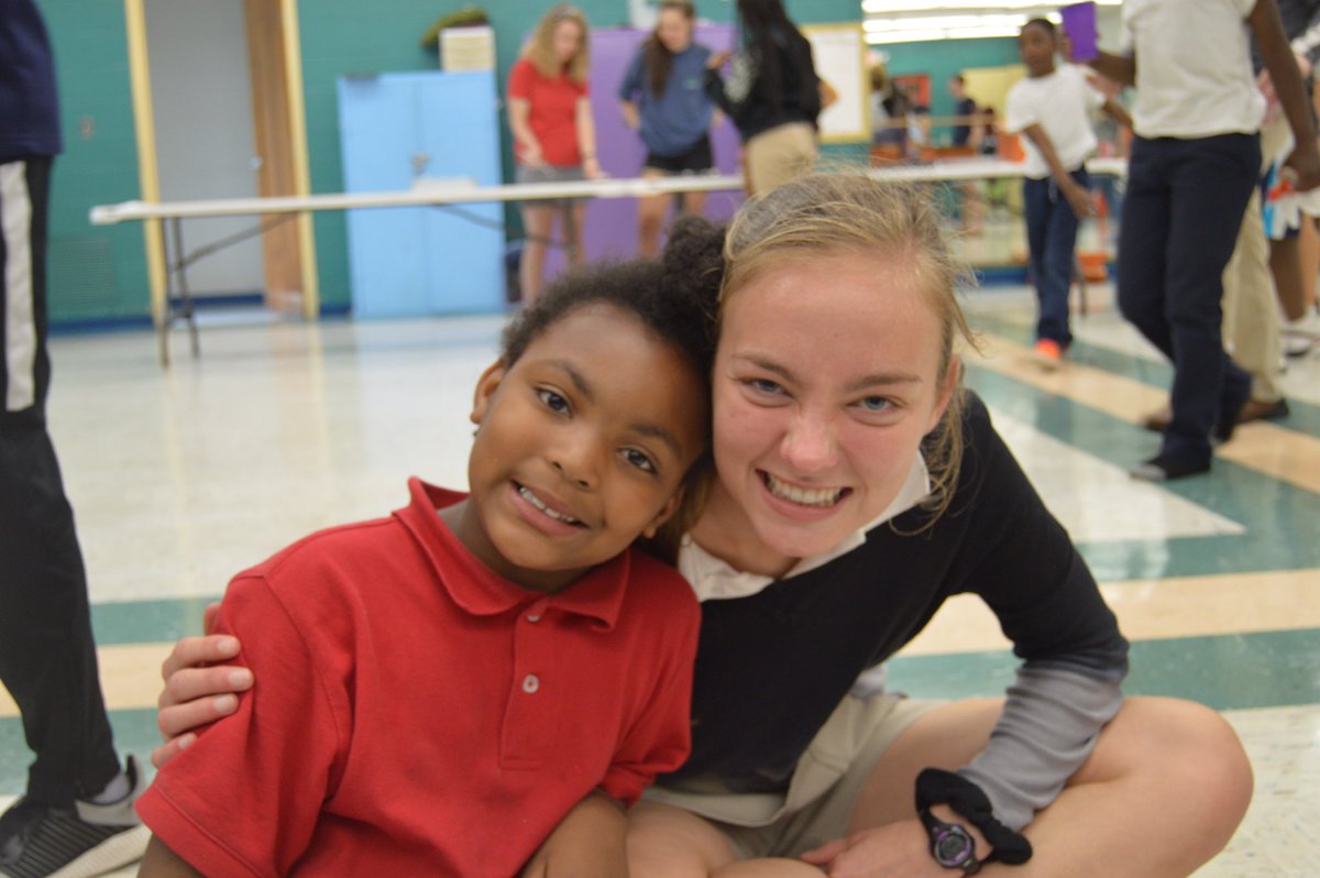 baylorcomserv's tweet photo. Today was our last day at sites. It was such a fun day filled with joy and love as we celebrated the amazing year everyone has had! We are so thankful for all of our amazing scholars and tutors!! Thank you to everyone...scholars and tutors, for making this year absolutely AMAZING https://t.co/ldzTGZOkpf