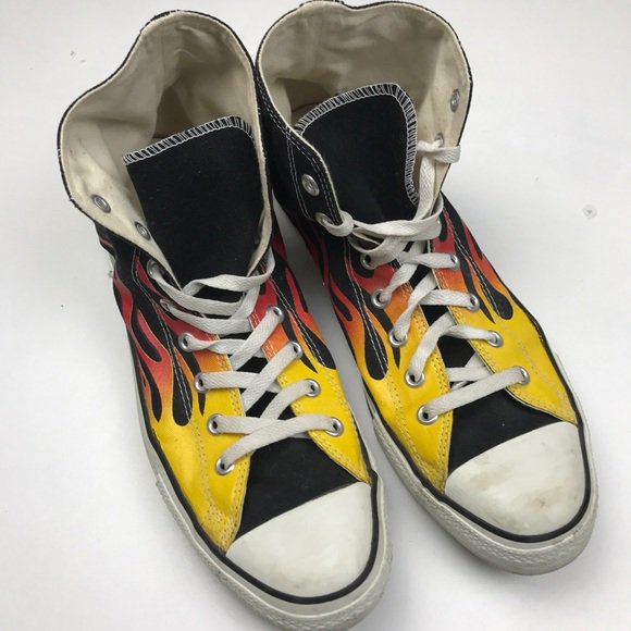 WhiteRaynard's tweet image. So good I had to share! Check out all the items I'm loving on @Poshmarkapp #poshmark #fashion #style #shopmycloset #adidas #converse #hollister: posh.mk/7fsCLp3QbW