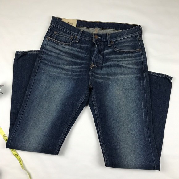 WhiteRaynard's tweet image. So good I had to share! Check out all the items I'm loving on @Poshmarkapp #poshmark #fashion #style #shopmycloset #adidas #converse #hollister: posh.mk/7fsCLp3QbW