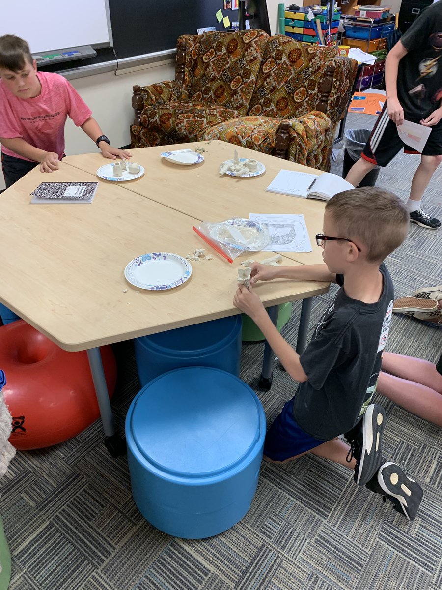 MillerSciSpdway's tweet photo. The Challege Lab was FULL of hard working students this afternoon!! #ShowcaseIsComing #ChallengeLab #TallyBEST #KISDBEST #212GroupsLoveChallengingThemselvesToo https://t.co/z00U7JsXvi