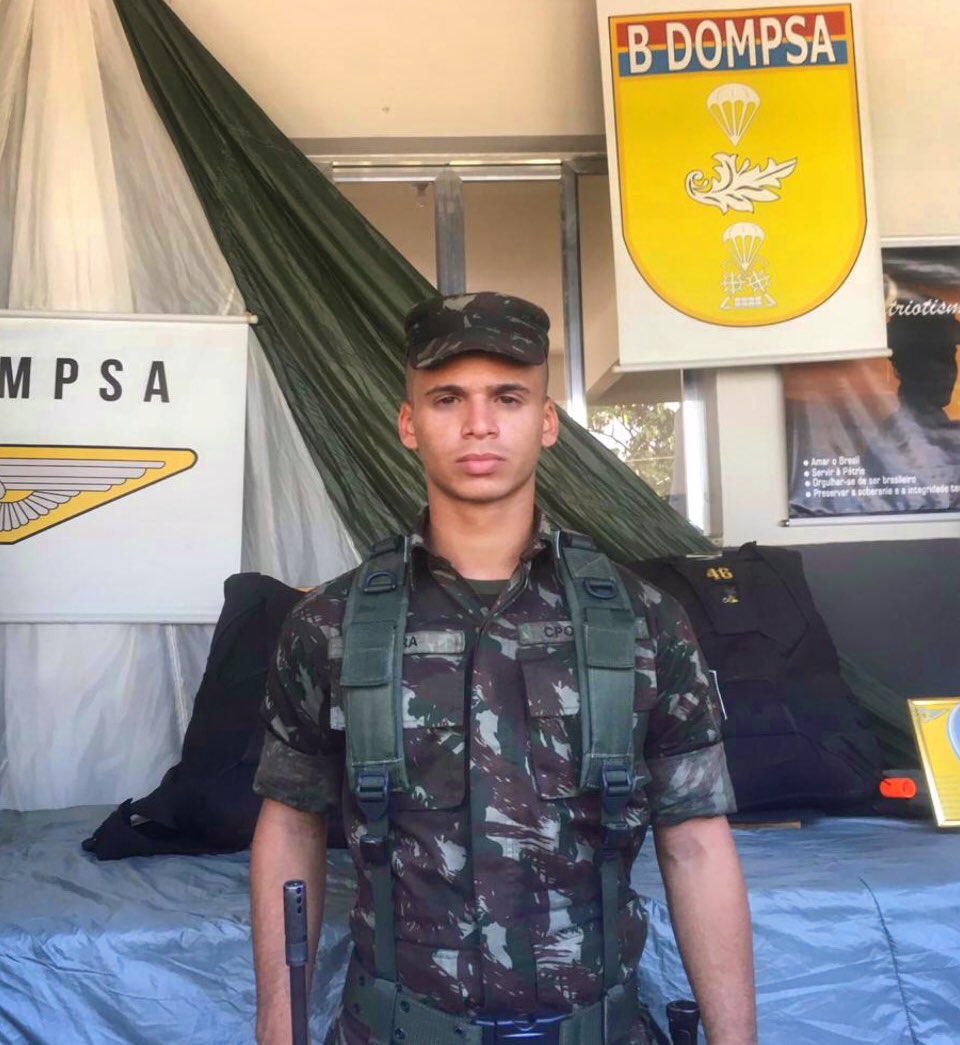 juan_vieira_'s tweet photo. “Pela glória do Brasil tudo faremos” 🔰🙏 #intendencia #infantaria #pqd #suprir https://t.co/96CeeH1c8p