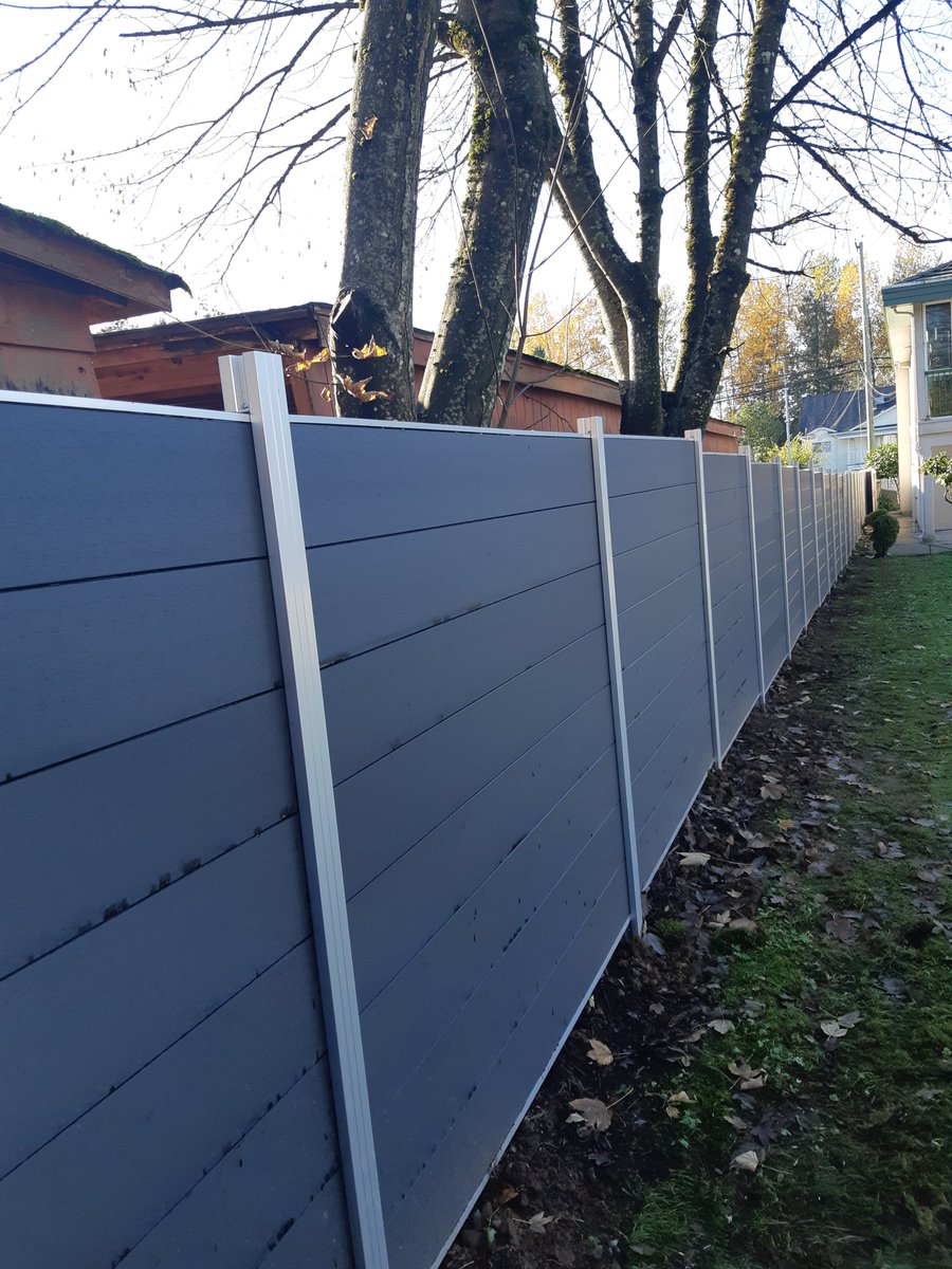 MkCedar's tweet photo. Looking to upgrade your fence? Give us a call on 604-719-4917 now! #surreybc #accreditedbusiness #greatervancouver #metrovan #vancouver #canada #callnow #fence #fencerenovations #upgrade https://t.co/E0HMlxdDpV