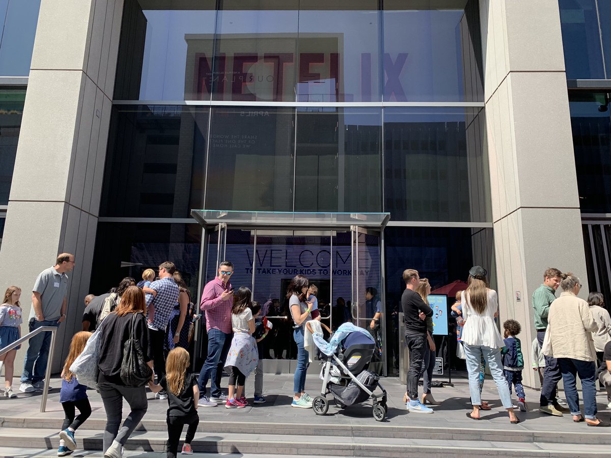 heycgt's tweet image. Literally so cute. #TYKTWD