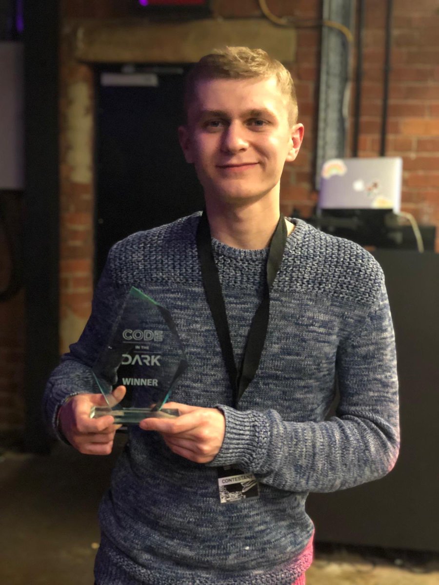 parallax's tweet image. We won! Congrats to @bradlc for winning @codeinthedarkUK 

Wow. Very happy. 

#maths #frontend #codeinthedark #hashtag