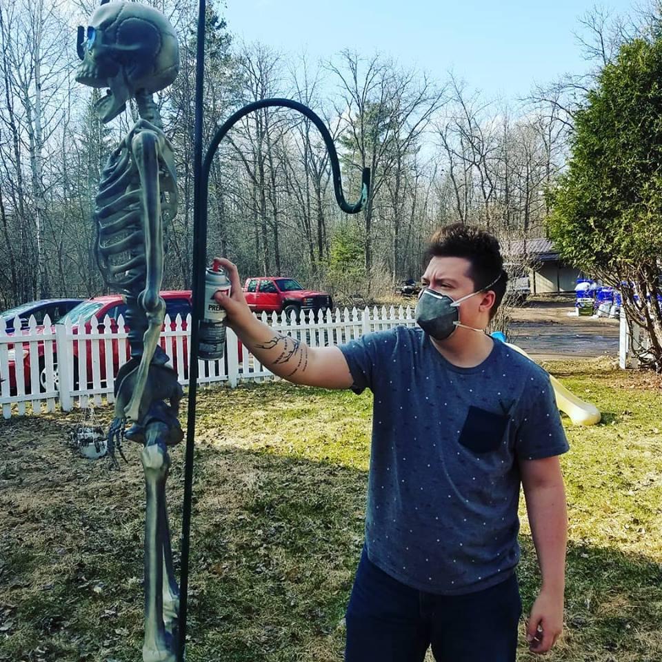 KettleRiverProj's tweet photo. Working on the props for The Writing on the Wall.  The newest Kettle River Project. #indiefilm  #mnfilms #madeinMinnesota https://t.co/4deSB7jds0