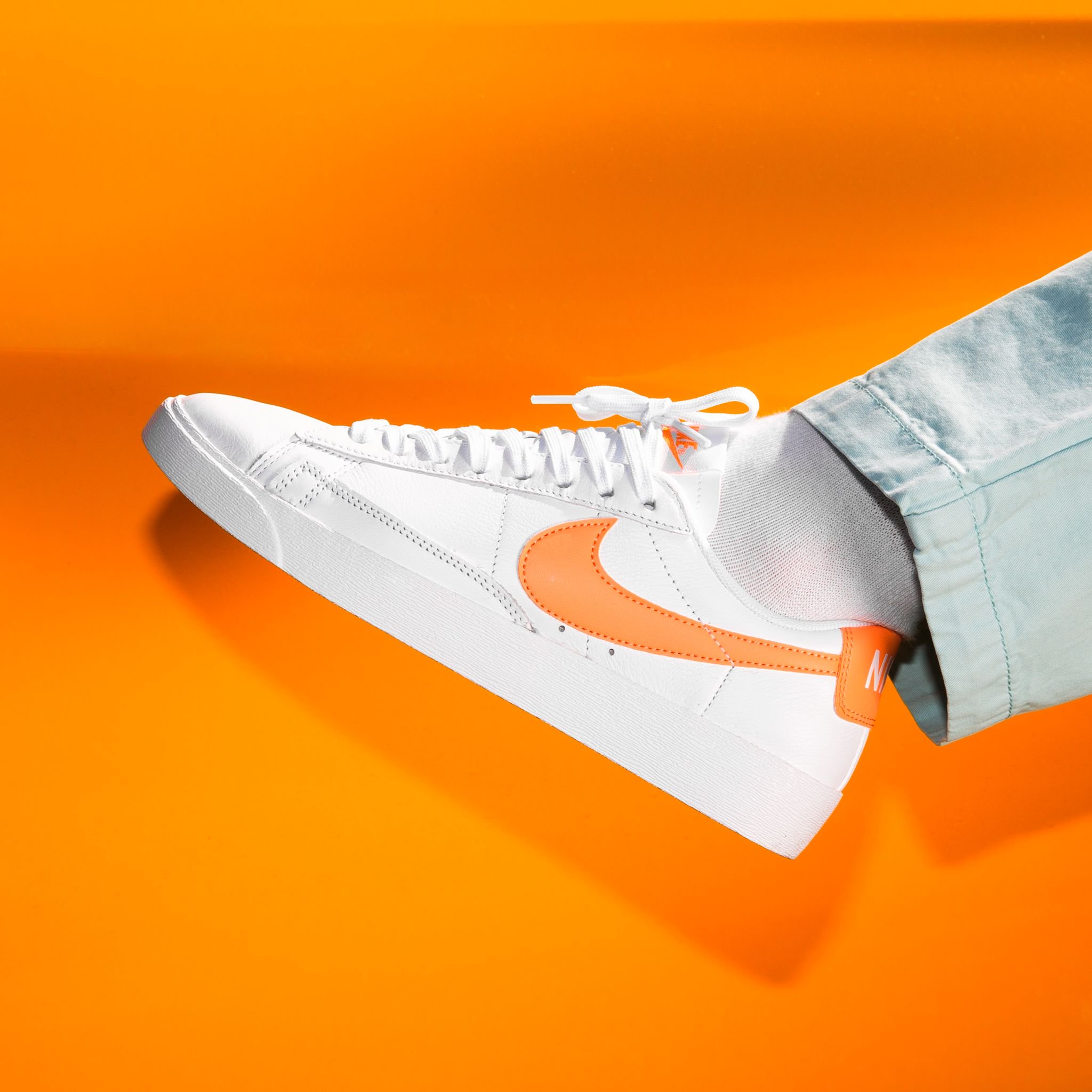 Titolo on X sunny days lie ahead of us the Nike Wmns Blazer Low LE in White Fuel Orange is now available online LINK https t JoaAUpcnUr US 5.5 36 US 9