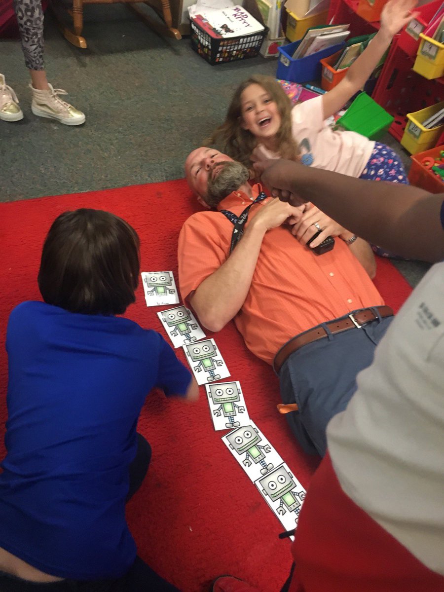 sjthompson22's tweet photo. How many robots tall is Mr Henke? #MISDProud @MtPeak_Elem https://t.co/wr9SXkq1w2