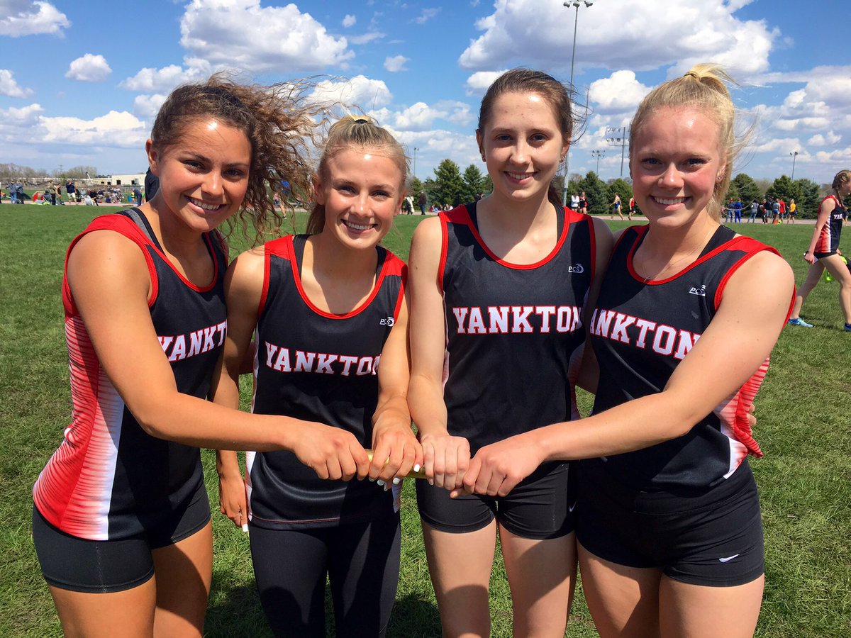 jhoeck's tweet photo. First Dakota Relays — Yankton foursome of Madison Schroeder, Jaiden Boomsma, Cora Schurman and Kelsey Oswald won the 800 relay earlier. Chemistry from ⚽️ no doubt helps them in track, they said https://t.co/PLqKJoscqP