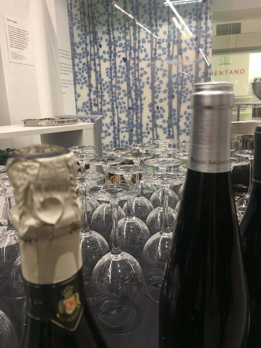 An exciting learning experience is about to begin in Chicago: Roz CAMA will present a CEU “Material Spotlight: Glass an EBD approach to material choice ⁦@skylineglass⁩ ⁦<a href="/IOA_Furniture/">IOA</a>⁩ ⁦<a href="/CAMAInc/">CAMA, Inc.</a>⁩ ⁦@CHD_tweets⁩