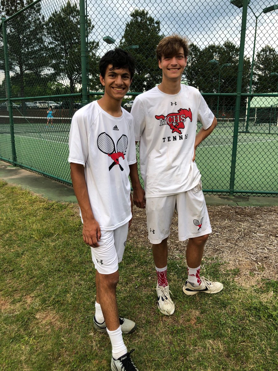 Congratulations to Arman and Kevin on their consolation 6-1,6-3 win against FV!!  They move on to the NCHSAA Mideast Regionals next week. 👏
