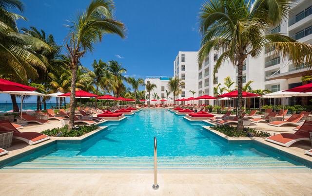 It’s almost swimsuit season 👙
Don’t you wish you could be by the pool right now?
#SHotel #MontegoBay