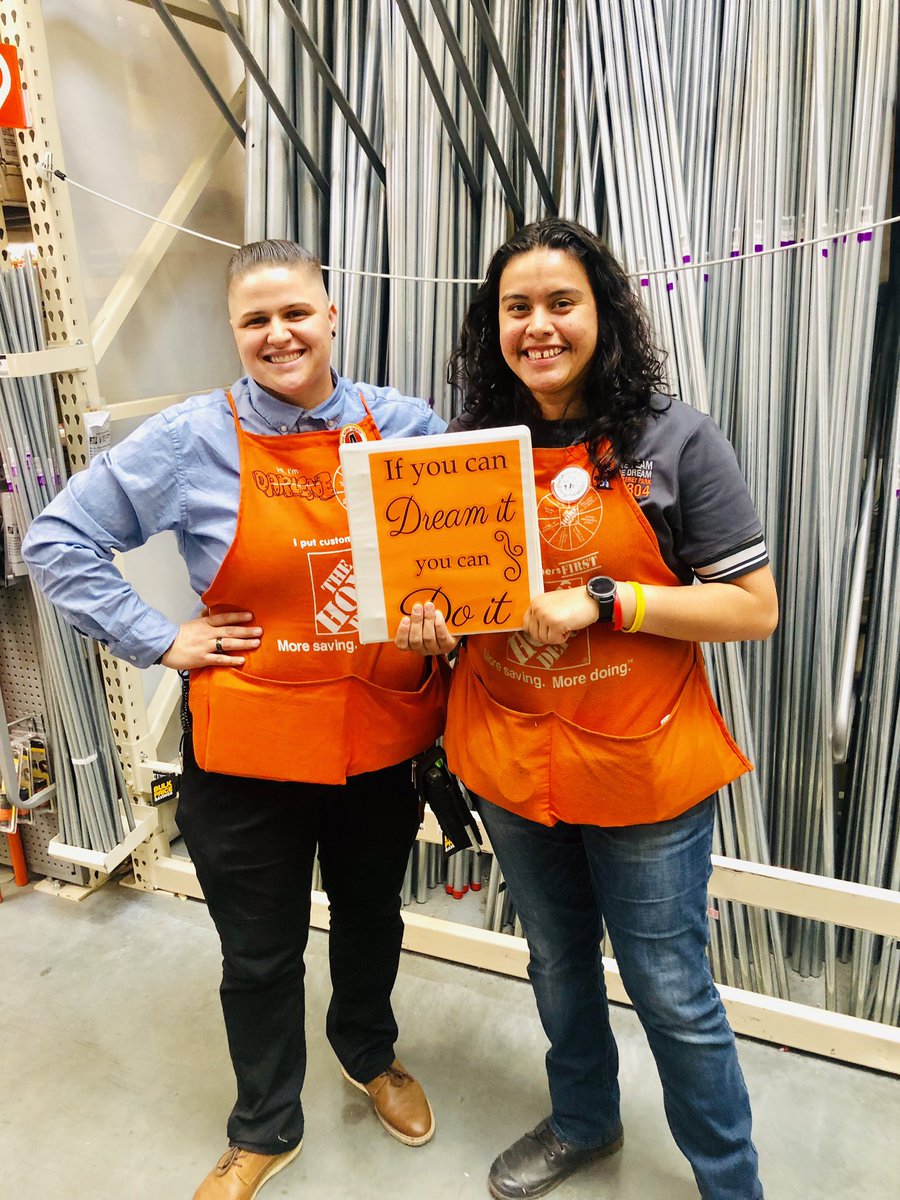 dmatsonHD's tweet photo. Lesley my Electrical Associate is hungry to learn and grow with the company! Put together a binder to organize all the training we’ve been doing. #DailyDoseOfDevelopment #buildingMyTeam #MontereyParkHD #ProudofHer @letycruz31 @FrankC88ASM @nevops2304asm @davgonz_2304 https://t.co/L8I5gqaAVj