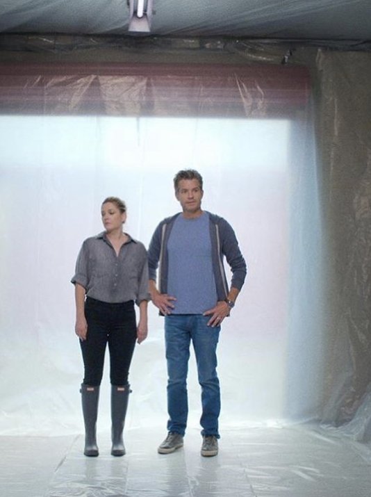 FIDM's tweet image. . @Fashionista_com recently conducted a Q&amp;amp;A with #FIDMGrad, Mona May, who designed some of the most memorable looks for films such as #Clueless, Romy and Michele&apos;s High School Reunion, Never Been Kissed, and Enchanted! Read about her journey: bddy.me/2UEZ1p6