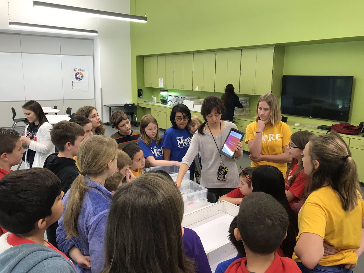 MrsSWheeler's tweet photo. Fun learning at Allen ISD STEAM Center.  @AISDScience  @NortonKnights https://t.co/QnRRRfguik