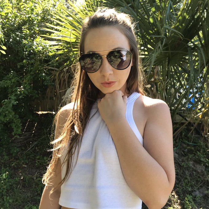 I&rsquo;m loving this weather ☀️ https://t.co/1Z39fsrndY