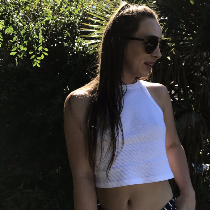 I&rsquo;m loving this weather ☀️ https://t.co/1Z39fsrndY