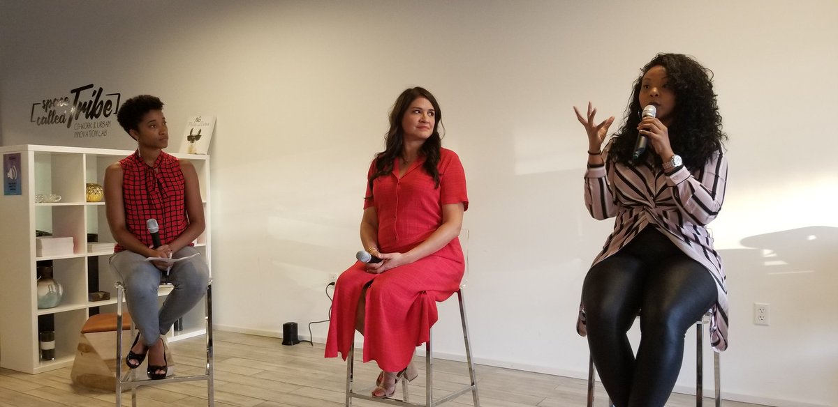 ColorCommntwk's tweet photo. Rule #1 on personal branding from our expert panel: Keep it real! Be authentic to be successful. #Socialite #ColorCommMIA #SpaceCalledTribe https://t.co/6n9u8g5jQh