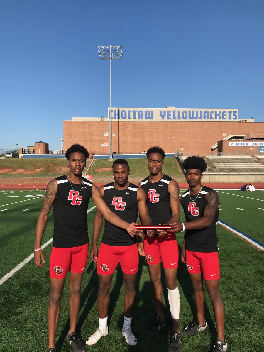 Coach_Rob_J's tweet photo. Varsity Boys 4x200 Meter Relay Conference Champs!!!π₯π¦
βοΈ https://t.co/zSSaS5p2L3