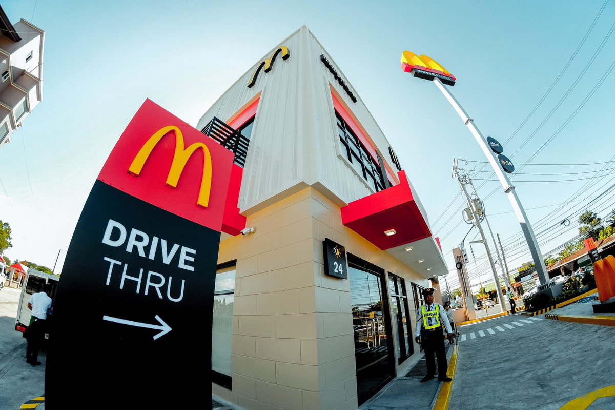 AldenPhToronto's tweet photo. Support @aldenrichards02 Push #ALDENxMcDoGrandOpening @aldenrichards02  @ALDENPHILS https://t.co/6fAhnNwSrP
