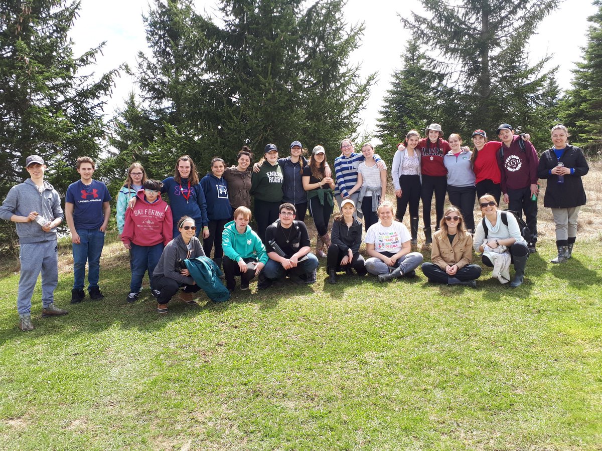 HealyKoolen's tweet photo. What an great experience for students to get to tour and plant trees at Tim Horton's Onondaga Camp . https://t.co/s4kdhgw7Kj