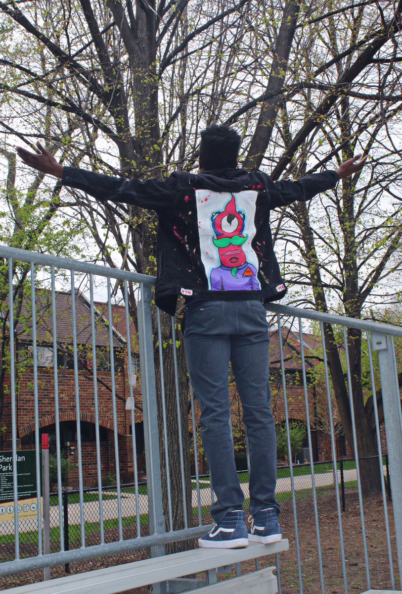 Chrico23's tweet photo. Made a new jacket and im really excited about it!! 
#jacket #DIY #customjacket #art https://t.co/Y1T7CFei41