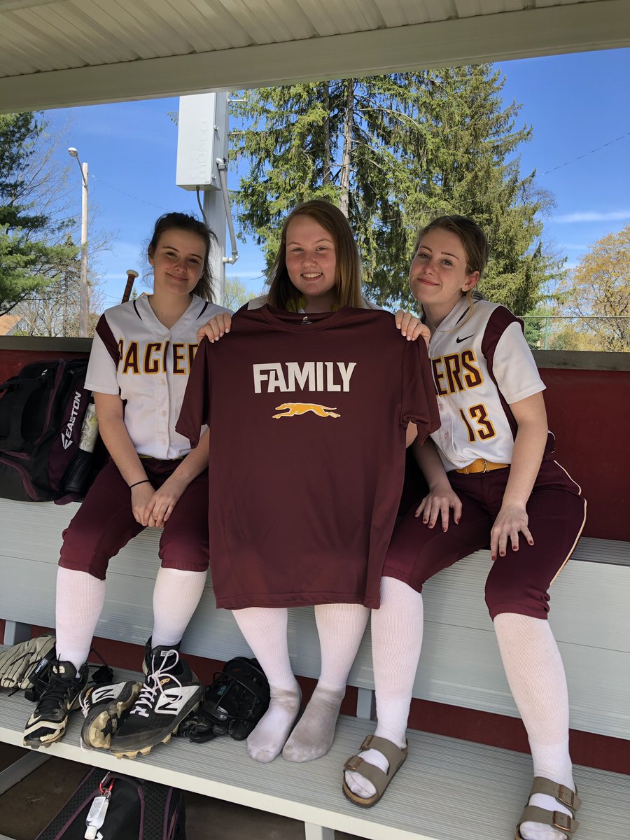 2020CHSSoftball's tweet photo. Congrats to Karly for being named this weeks athlete of the week. She recently hit a 2-run home run and has continually produced hits at the plate. Keep up the good work! 🥎 https://t.co/GKpATmCGL1