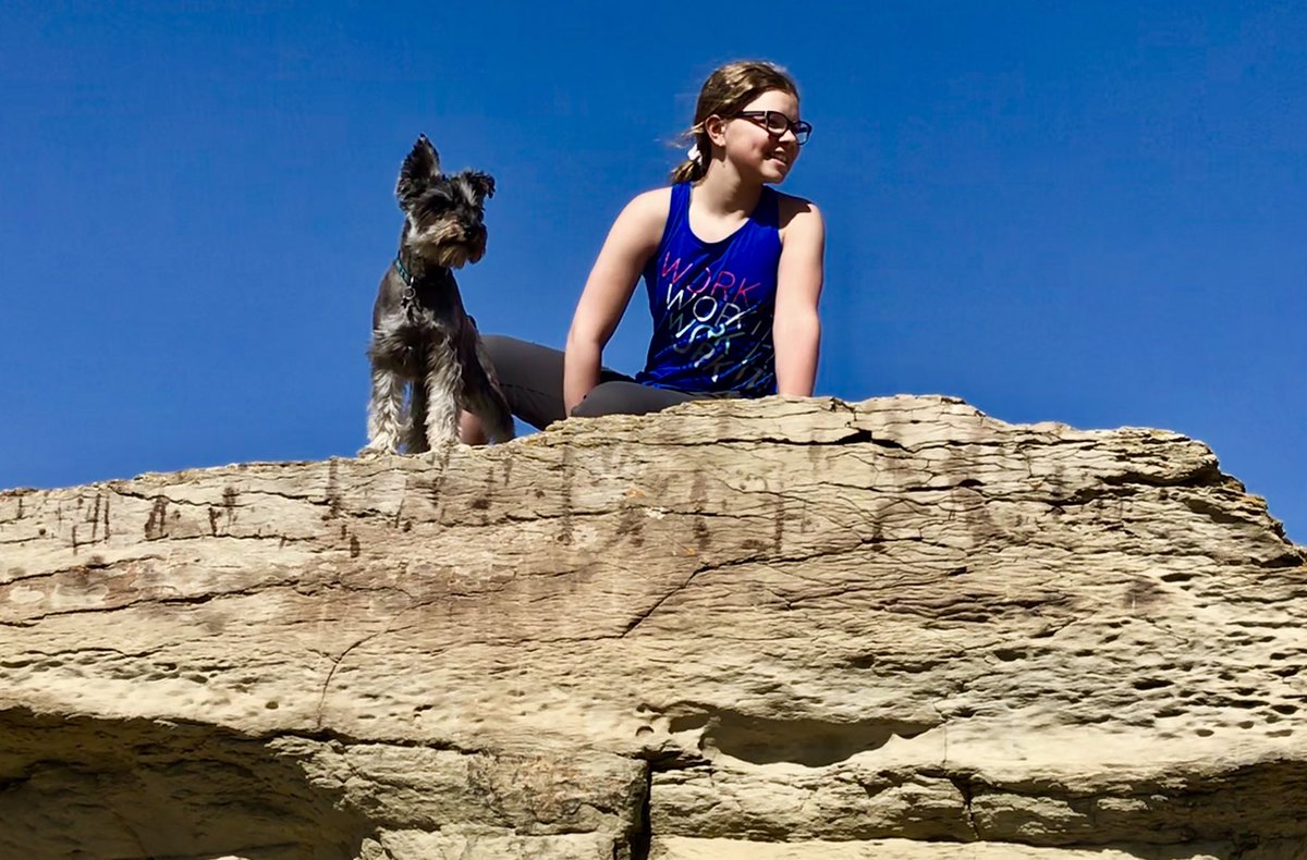 ShauneBeatty's tweet image. We made it to the top! Two of my favourites &amp;amp; I went on an hiking adventure. #QualityTime #ActiveActive #FatherDaughterTime #K9time